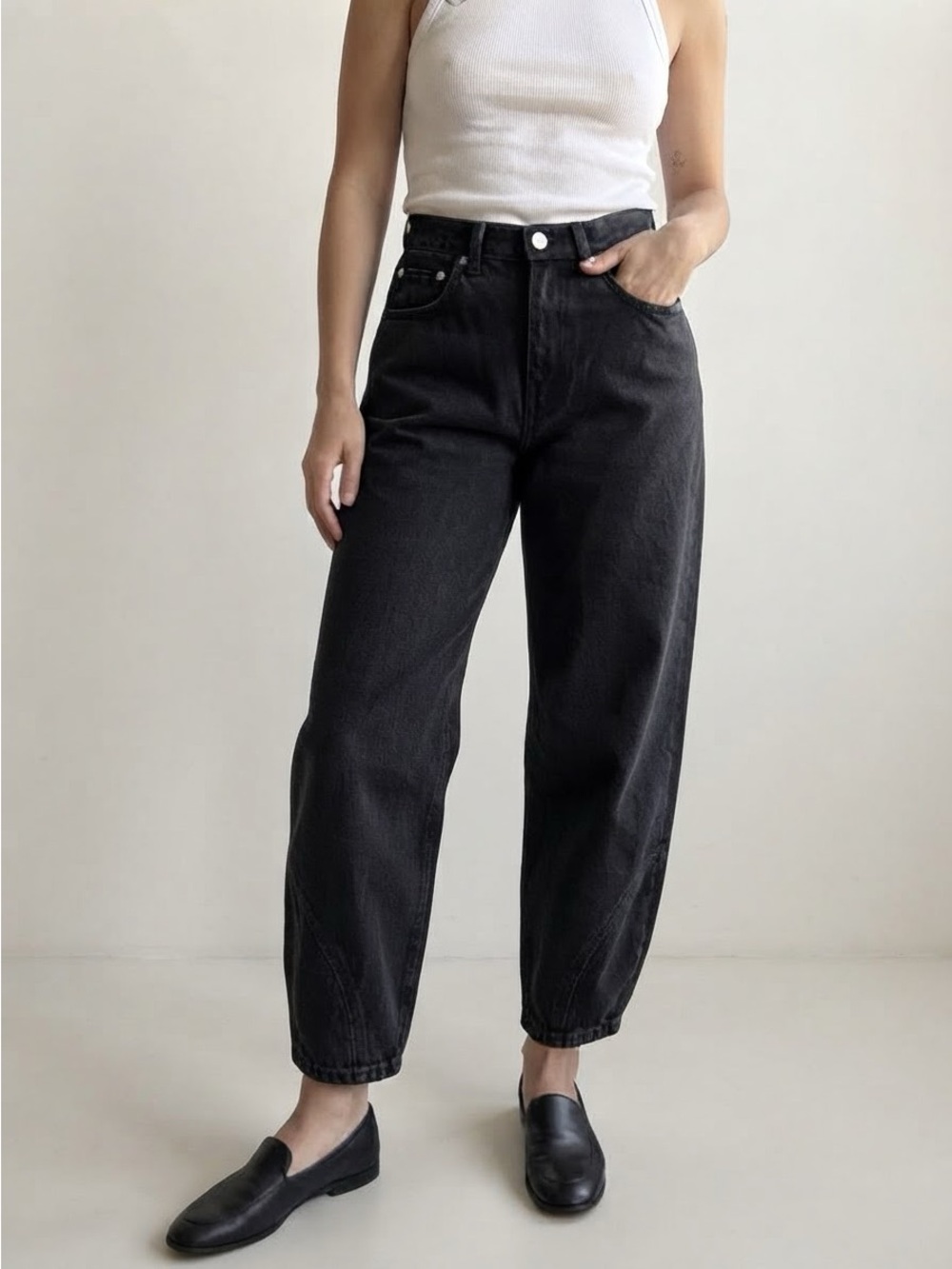 KOTN Sz 26 Black Denim Mom Relaxed Balloon Jeans